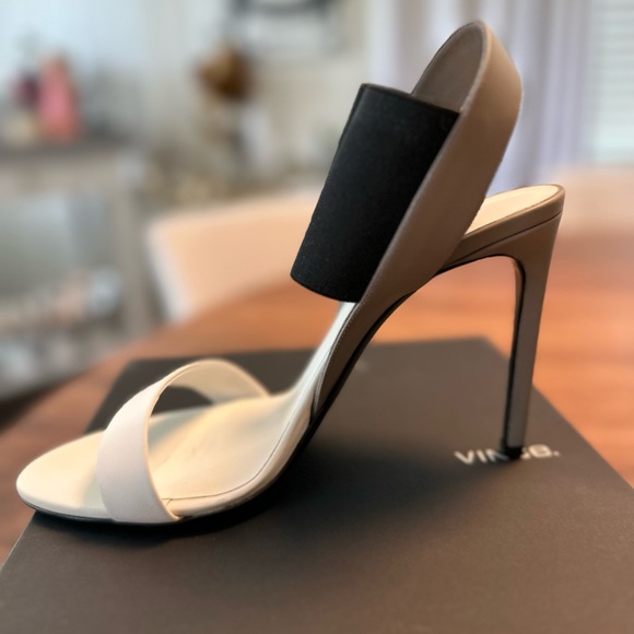 Vince Color Block Heels - Picture 9 of 10